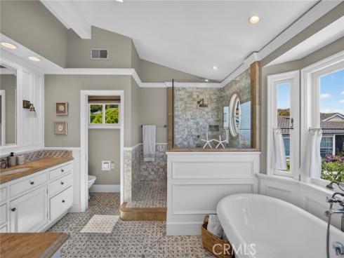1  Vista Del Sol  , Laguna Beach, CA