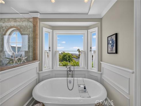 1  Vista Del Sol  , Laguna Beach, CA