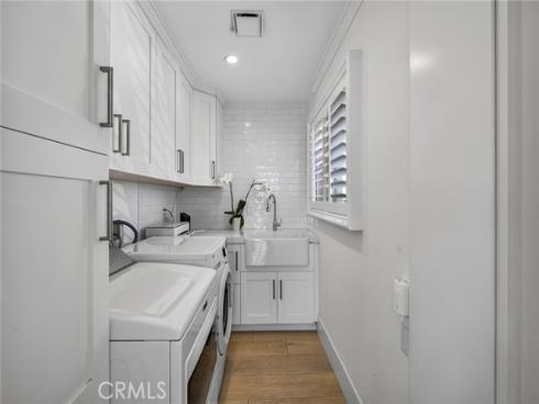 1  Vista Del Sol  , Laguna Beach, CA