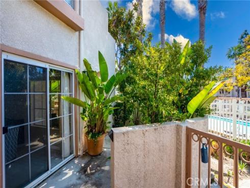 24352 Berrendo 4 , Laguna Hills, CA