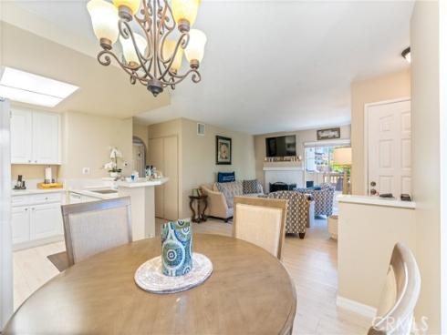 24352 Berrendo 4 , Laguna Hills, CA