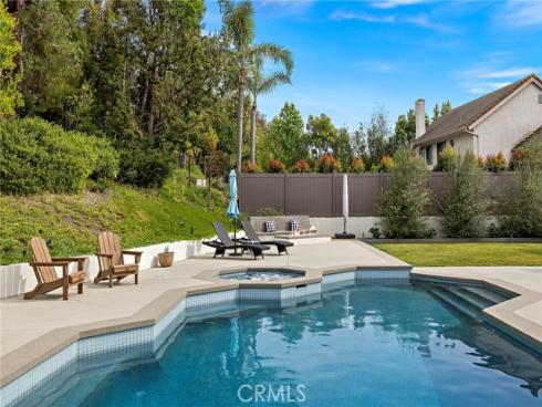 27562 Lost Trail Drive, Laguna Hills, CA