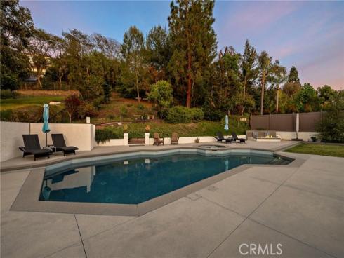 27562 Lost Trail Drive, Laguna Hills, CA