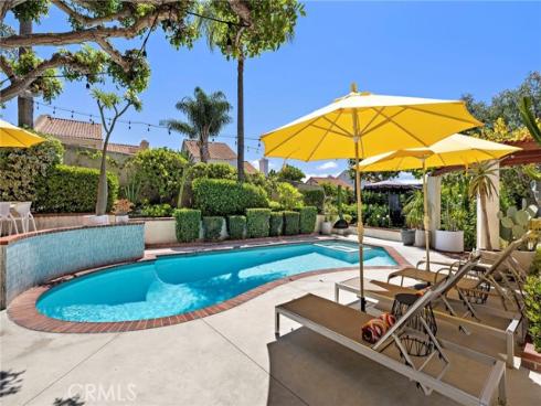 25962 Ernestine Court, Laguna Hills, CA