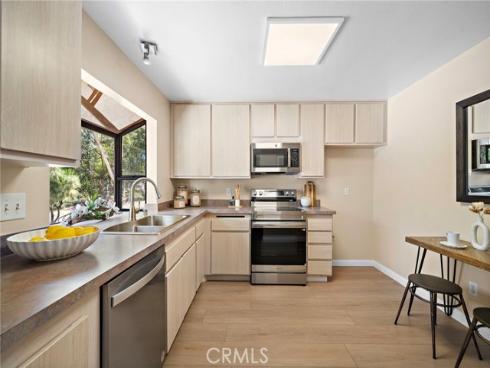22212  Caminito Vino  , Laguna Hills, CA