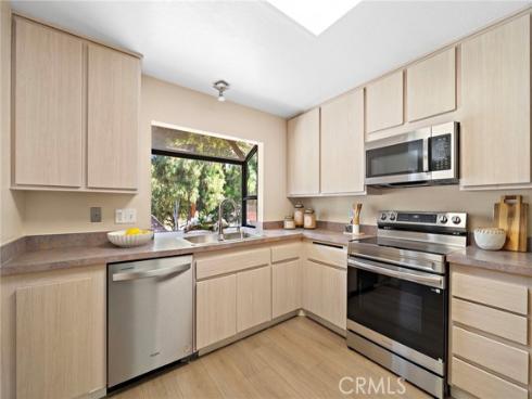 22212  Caminito Vino  , Laguna Hills, CA