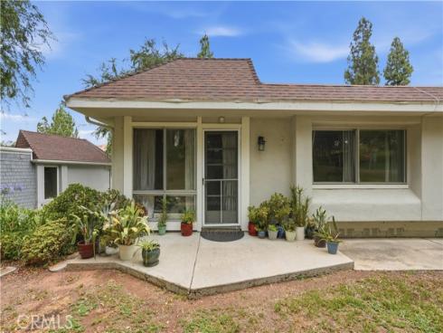 22122  Caminito Vino  , Laguna Hills, CA