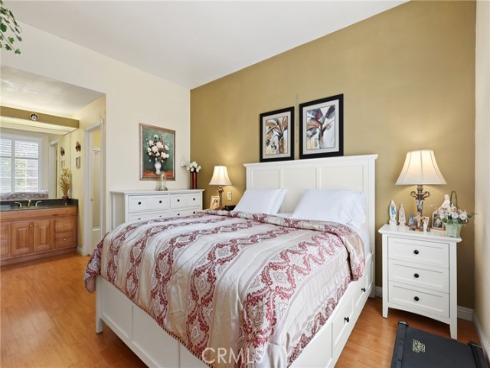 24441  Hillsdale  116  Avenue, Laguna Hills, CA