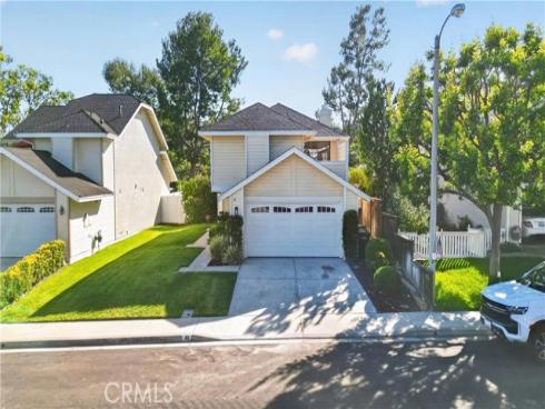 43 Oxbow Creek , Laguna Hills, CA