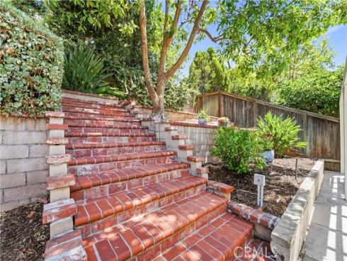 17 Jasmine Creek , Laguna Hills, CA