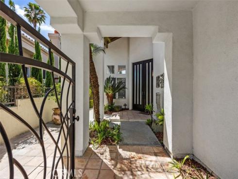 21  Agia  , Laguna Niguel, CA