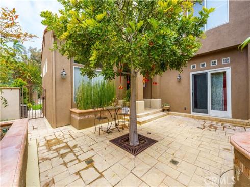 21  Mikro  , Laguna Niguel, CA