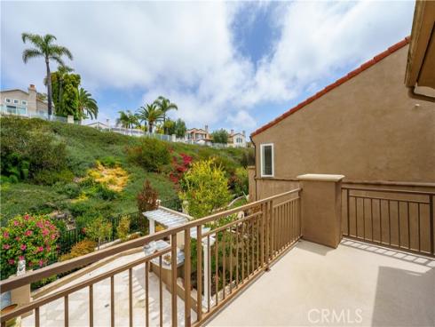 21  Mikro  , Laguna Niguel, CA