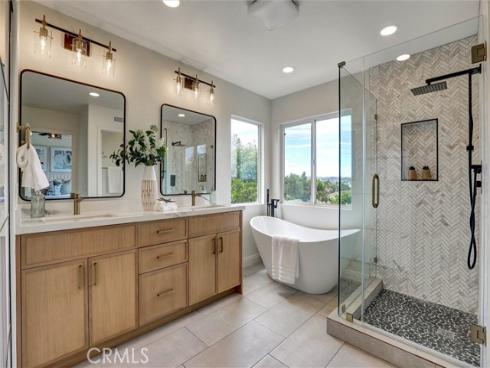 27961  Hedgeline Drive  , Laguna Niguel, CA
