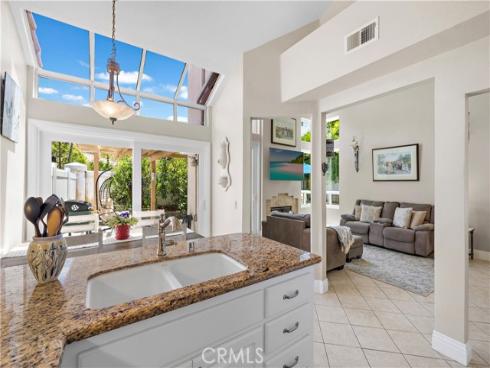 33  Gullwing  , Laguna Niguel, CA