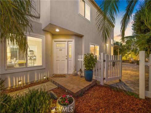 33  Gullwing  , Laguna Niguel, CA