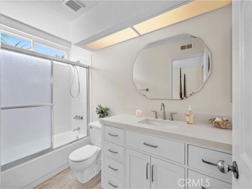 33  Gullwing  , Laguna Niguel, CA