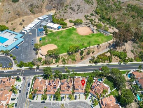 33  Gullwing  , Laguna Niguel, CA