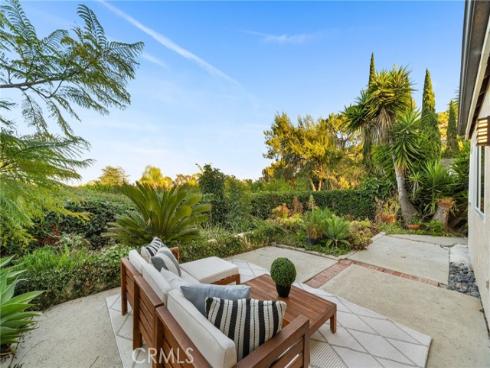 30042  Happy Sparrow  , Laguna Niguel, CA