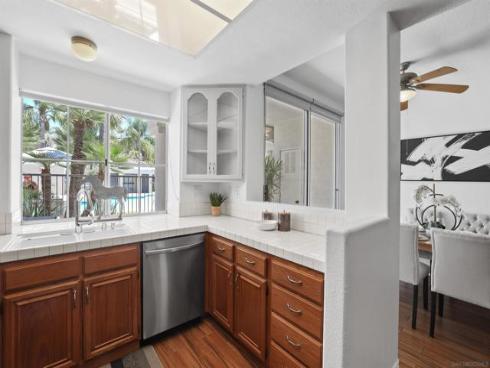 28634  Via Valdez  , Laguna Niguel, CA