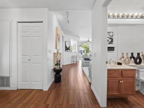 28634  Via Valdez  , Laguna Niguel, CA