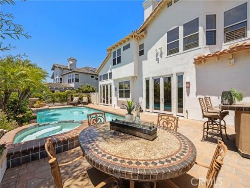 14  Pembroke Ln  , Laguna Niguel, CA