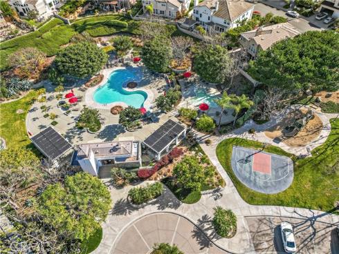 14  Pembroke Ln  , Laguna Niguel, CA