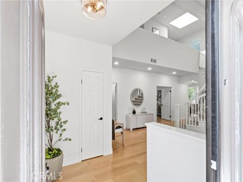 29572 Michelis , Laguna Niguel, CA