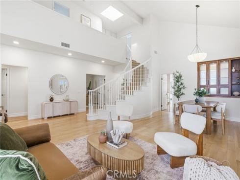 29572 Michelis , Laguna Niguel, CA