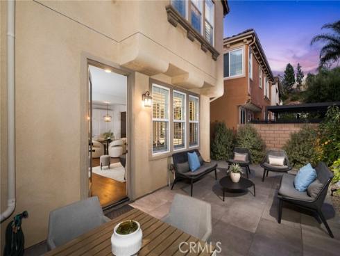 10  Newton   Court, Laguna Niguel, CA