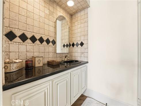 15  Nice  , Laguna Niguel, CA