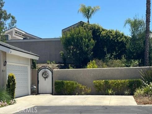 28072 Klamath Court