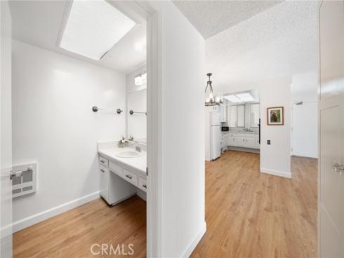 225 Avenida Majorca N , Laguna Woods, CA