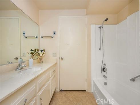 2286  Via Puerta  A , Laguna Woods, CA