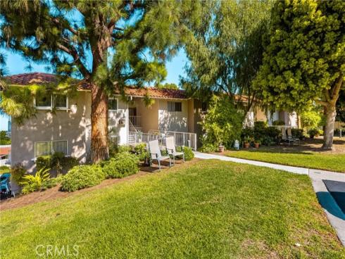 2286  Via Puerta  A , Laguna Woods, CA