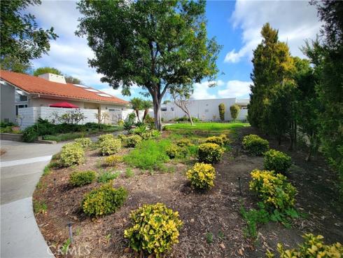 2082 Ronda Granada Unit D D , Laguna Woods, CA