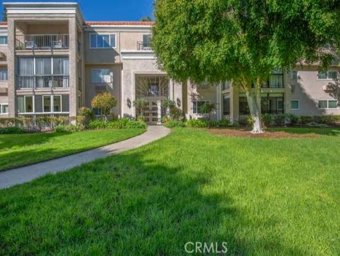 5499  Paseo Del Lago  2D , Laguna Woods, CA