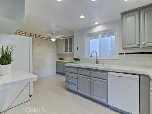 2395  Via Mariposa  3A , Laguna Woods, CA