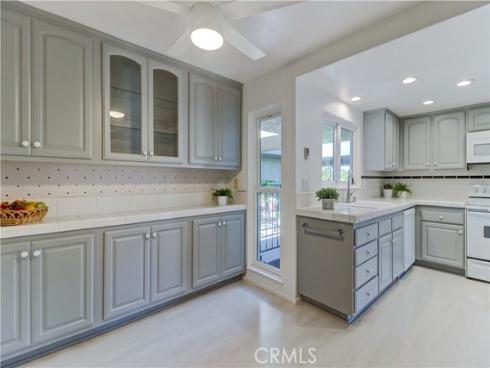 2395  Via Mariposa  3A , Laguna Woods, CA