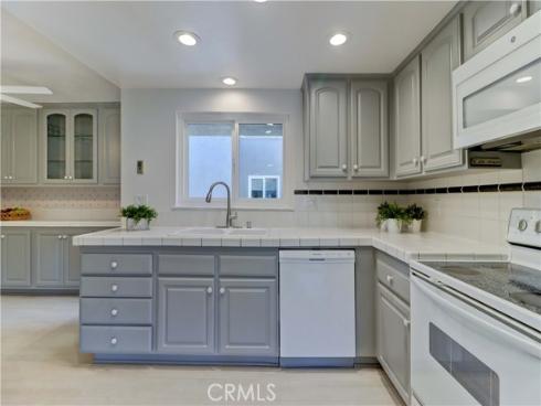 2395  Via Mariposa  3A , Laguna Woods, CA