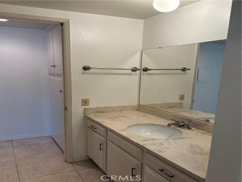 925  Ave Majorca  O , Laguna Woods, CA