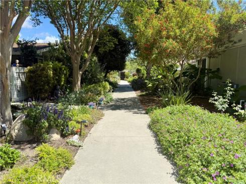 500  Avenida Sevilla  A , Laguna Woods, CA