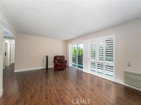 812 Ronda Mendoza , Laguna Woods, CA