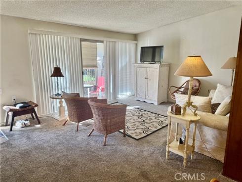 425  Avenida Castilla #b  B , Laguna Woods, CA
