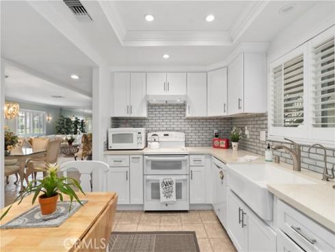 5515  Paseo Del Lago  1D , Laguna Woods, CA