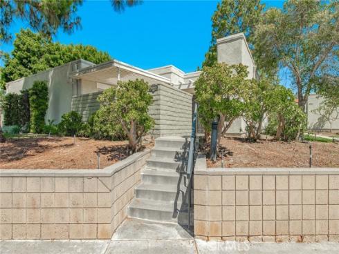 2264  Via Puerta  B , Laguna Woods, CA