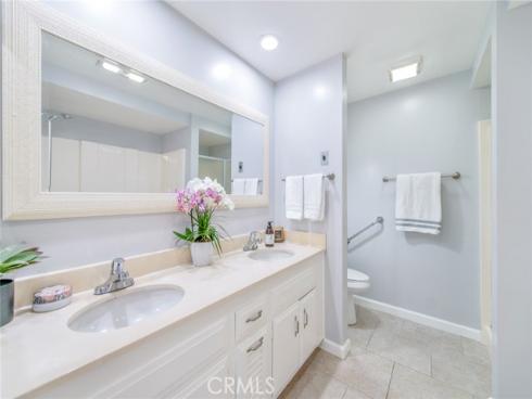 2264  Via Puerta  B , Laguna Woods, CA
