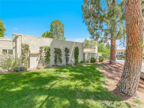 2264  Via Puerta  B , Laguna Woods, CA