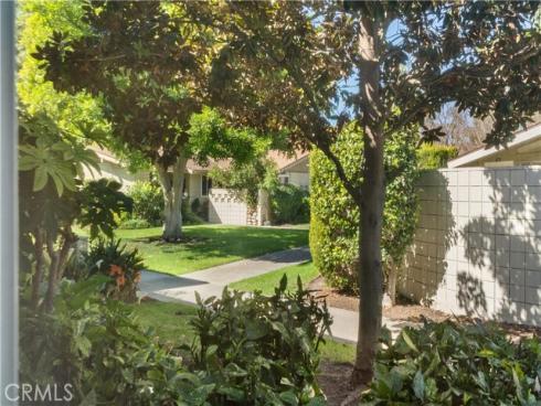 1 Via Castilla F , Laguna Woods, CA