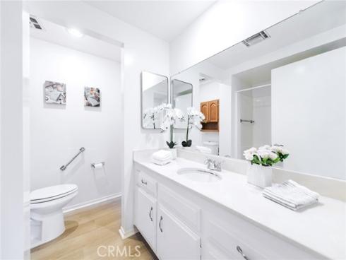 2288  Via Puerta  P , Laguna Woods, CA